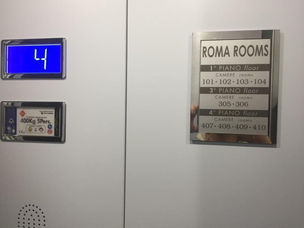 Roma Rooms Ancona Bagian luar foto
